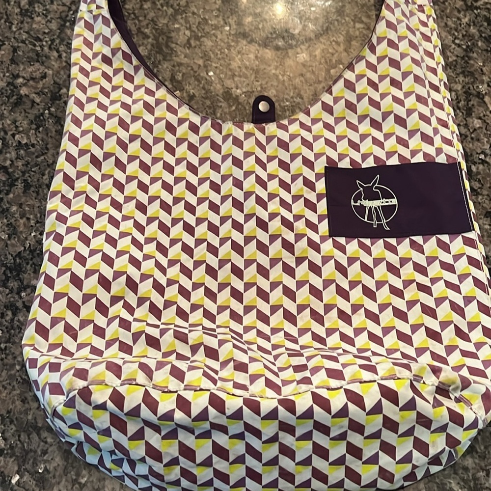 Lassig sling bag